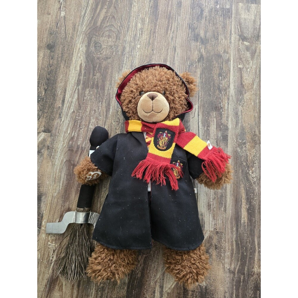 Build A Bear Wizarding World Of Harry Potter Gryffindor With Robe Scarf & Wand